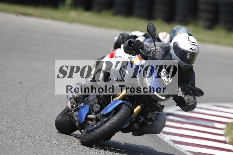 Archiv-2025/49 26.08.2025 Cornu Master School ADR/gruen-vert/55